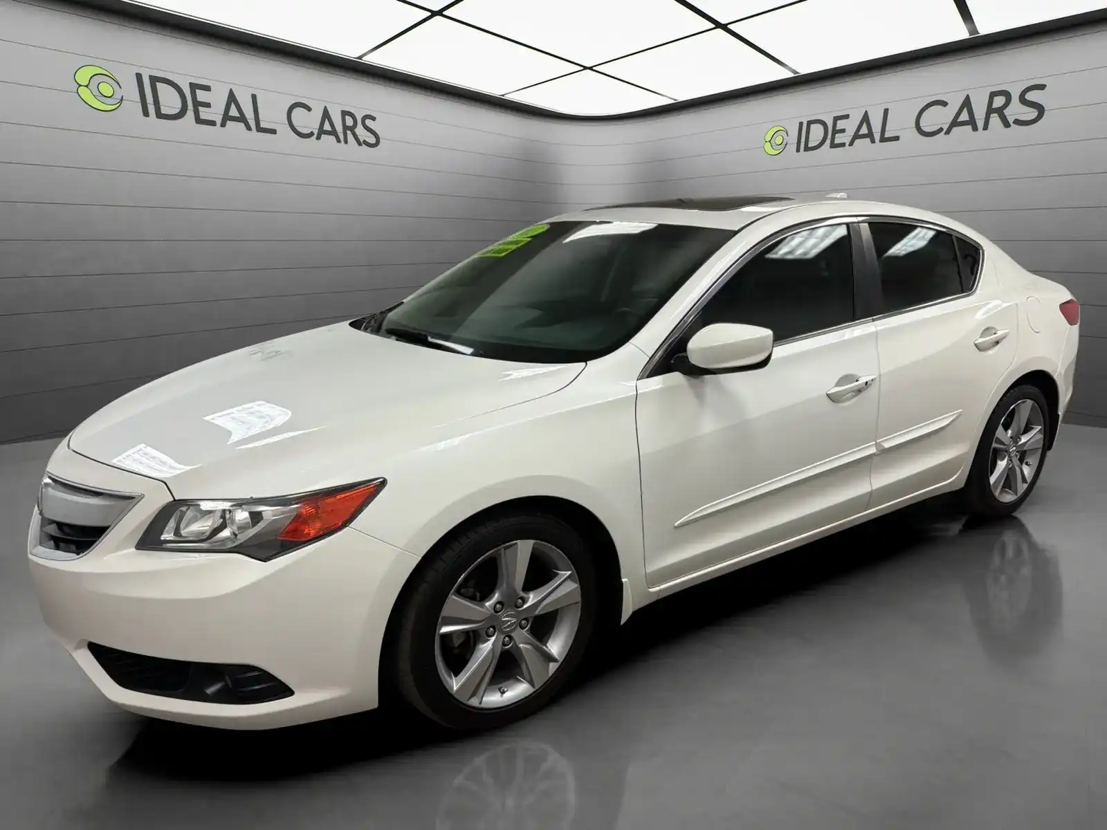2013 Acura ILX Technology Package's photo
