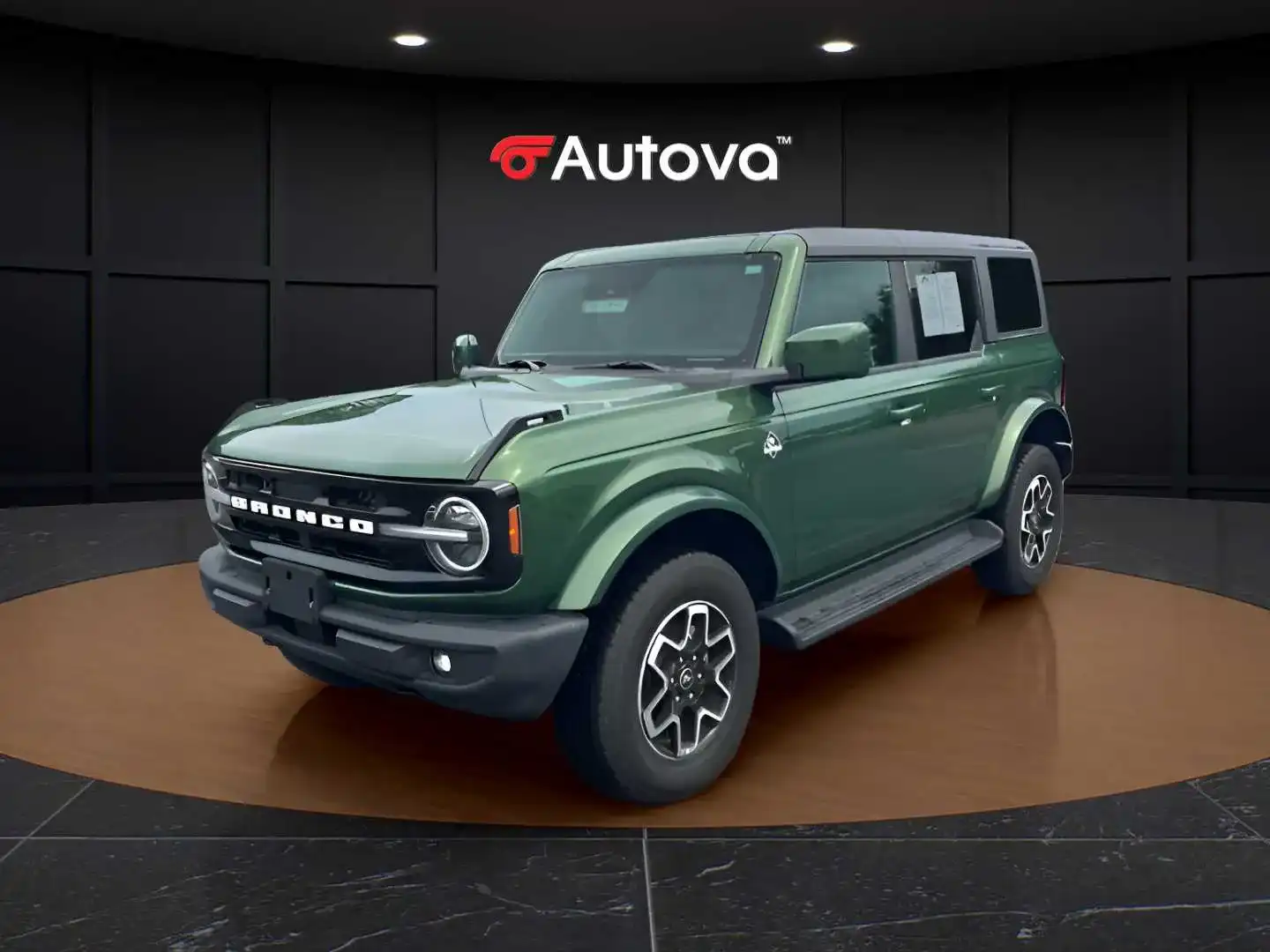 2025 Ford Bronco Outer Banks 4WD's photo
