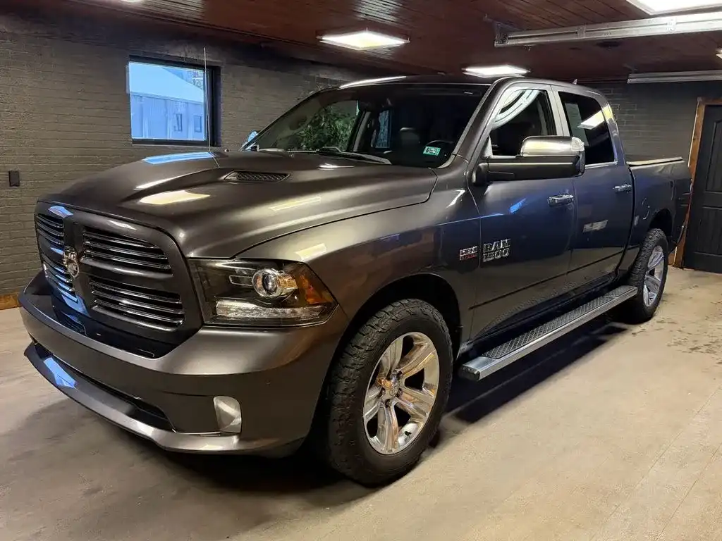 2017 RAM 1500 Sport 4x4 Crew Cab 5'7's photo