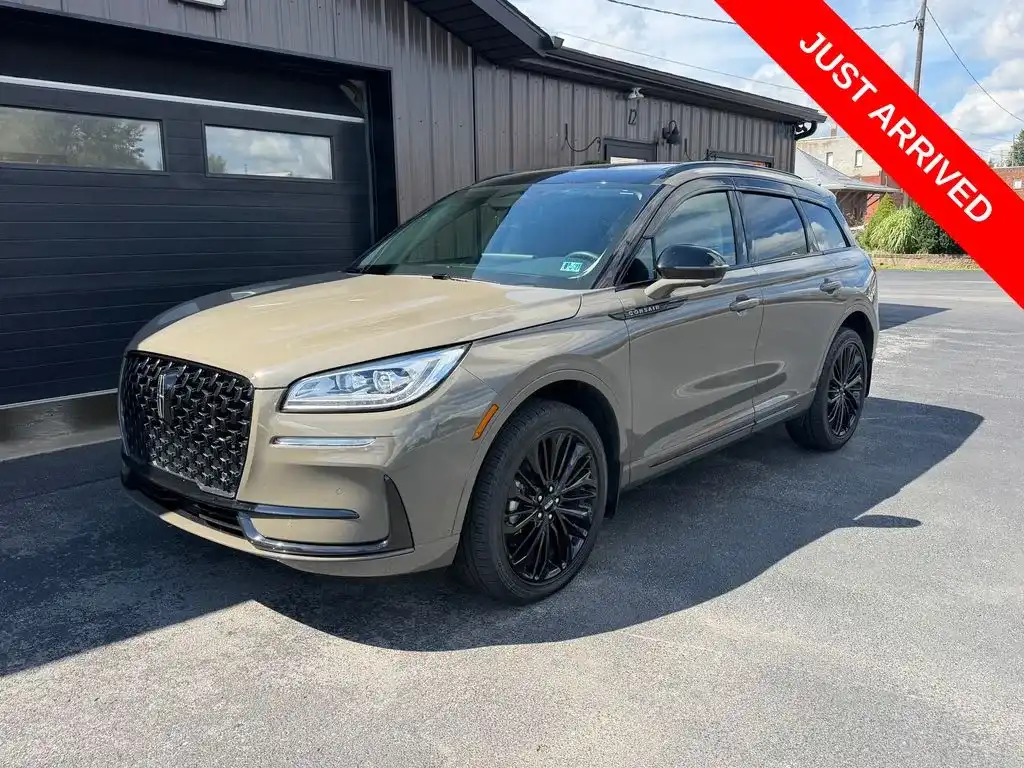 2025 Lincoln Corsair Reserve AWD's photo