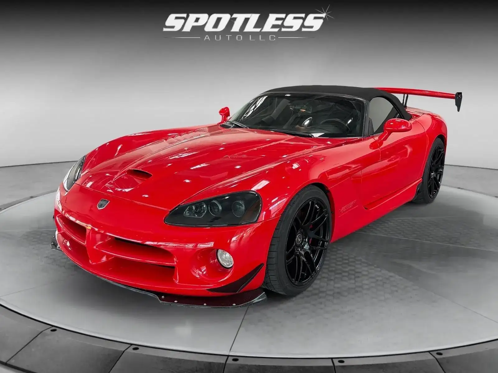 2003 Dodge Viper SRT-10's photo