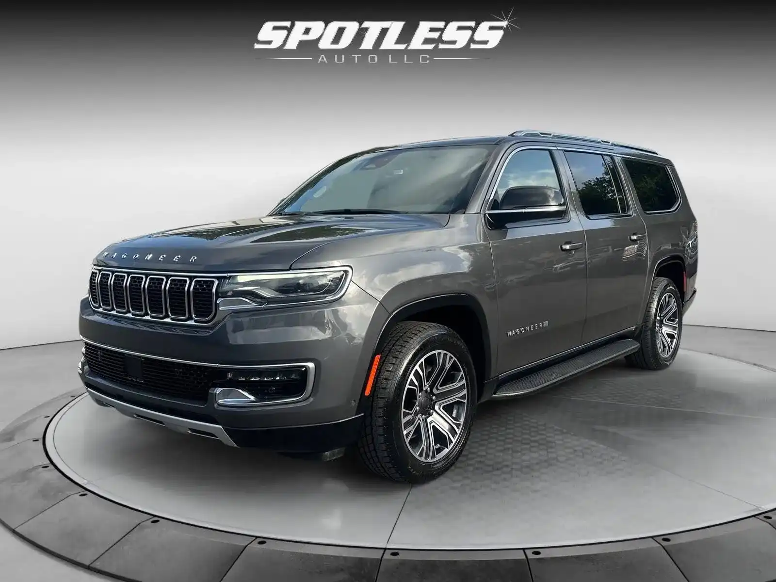 2024 Jeep Wagoneer L Series II's photo