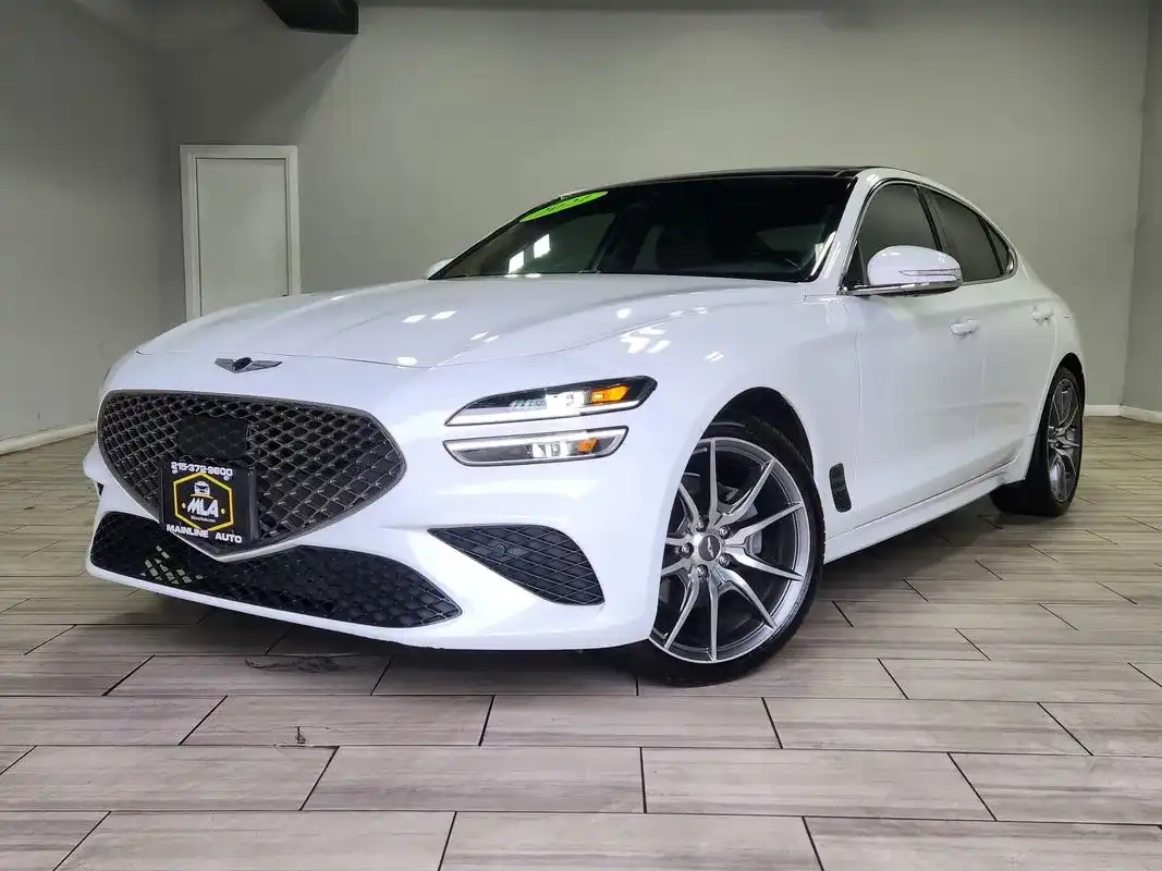 2022 Genesis G70 2.0T Standard's photo