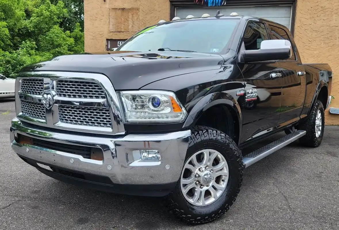 2018 RAM 2500 Laramie 4X4 Crew Cab SWB's photo