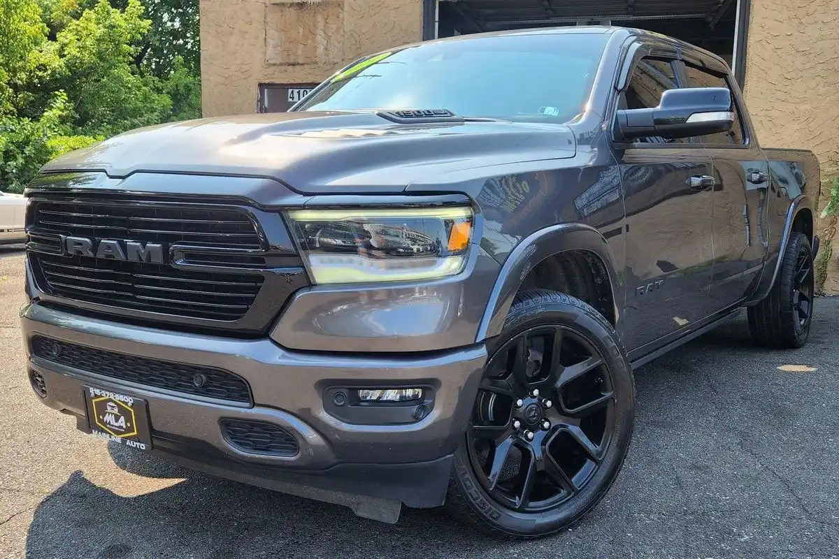 2021 RAM 1500 Laramie 4x4 Crew Cab 5'7's photo