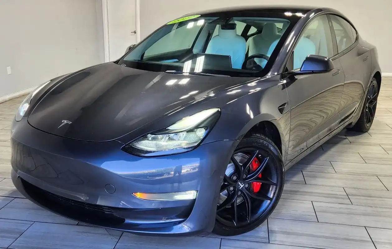 2022 Tesla Model 3 Performance Dual Motor AWD's photo