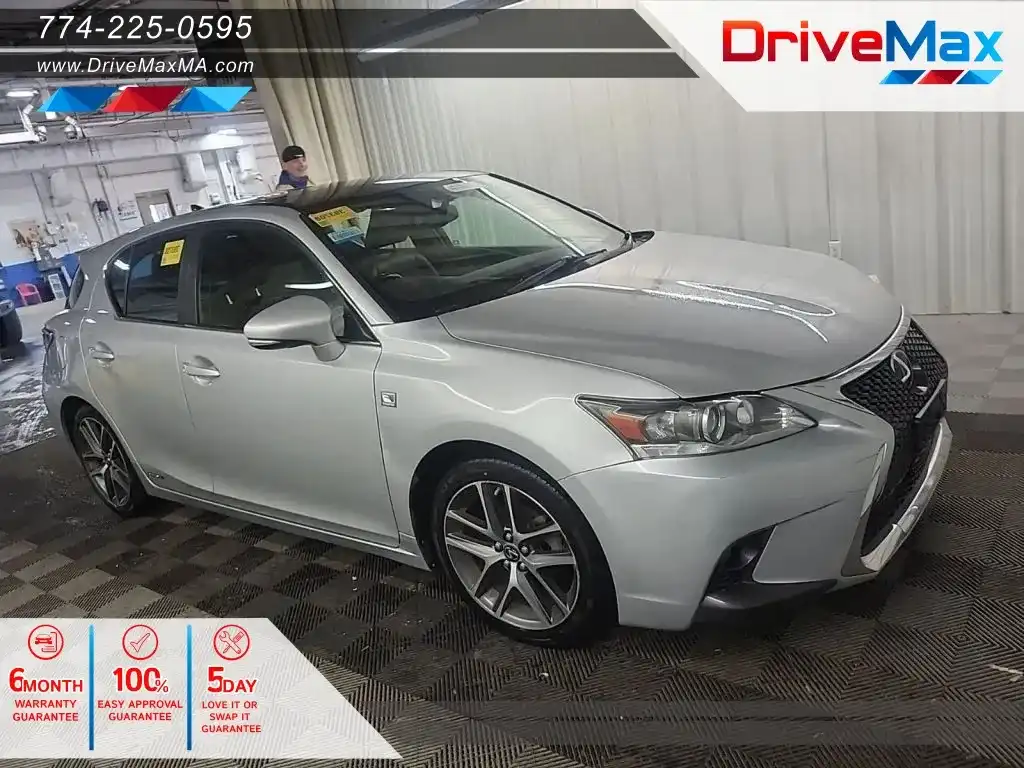 2016 Lexus CT 200h 200h's photo