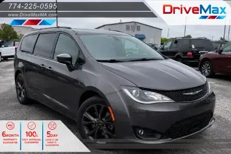 2018 Chrysler Pacifica Touring Plus photo 1