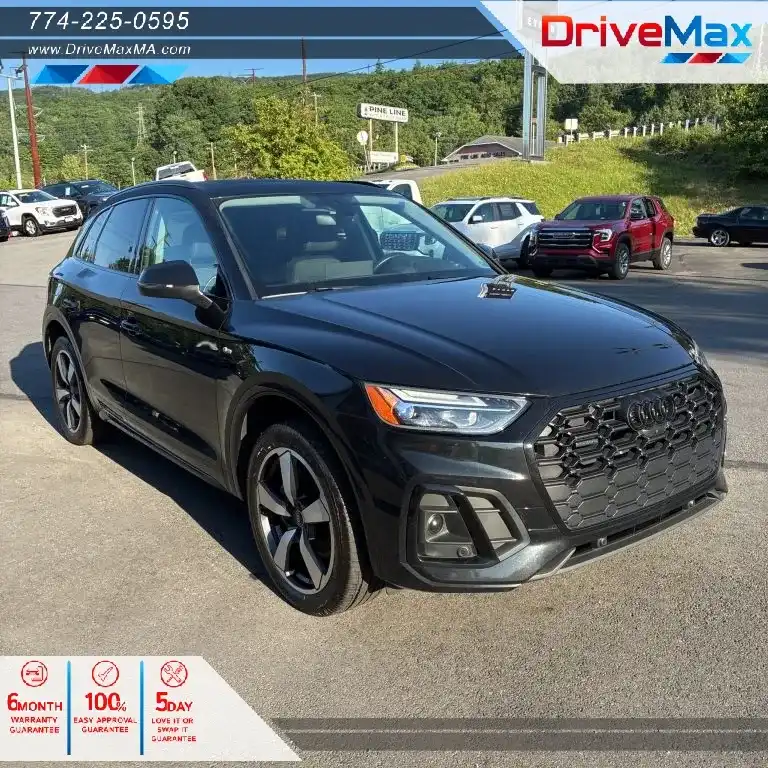 2022 Audi Q5 45 Premium Plus's photo