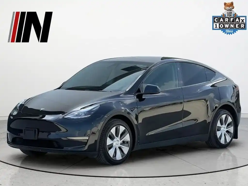 2023 Tesla Model Y Long Range Dual Motor All-Wheel Drive's photo