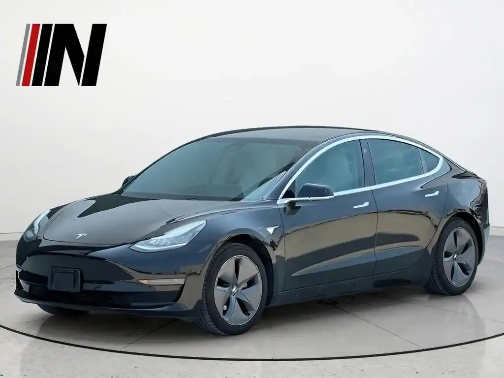 2020 Tesla Model 3 Standard Range Plus's photo
