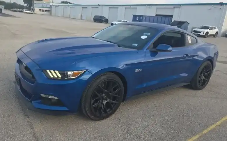 2017 Ford Mustang GT Coupe Premium's photo