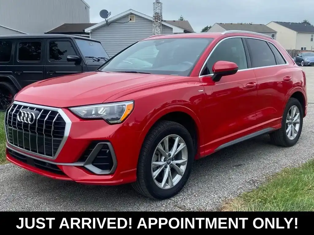 2021 Audi Q3 45 TFSI S Line Premium quattro's photo