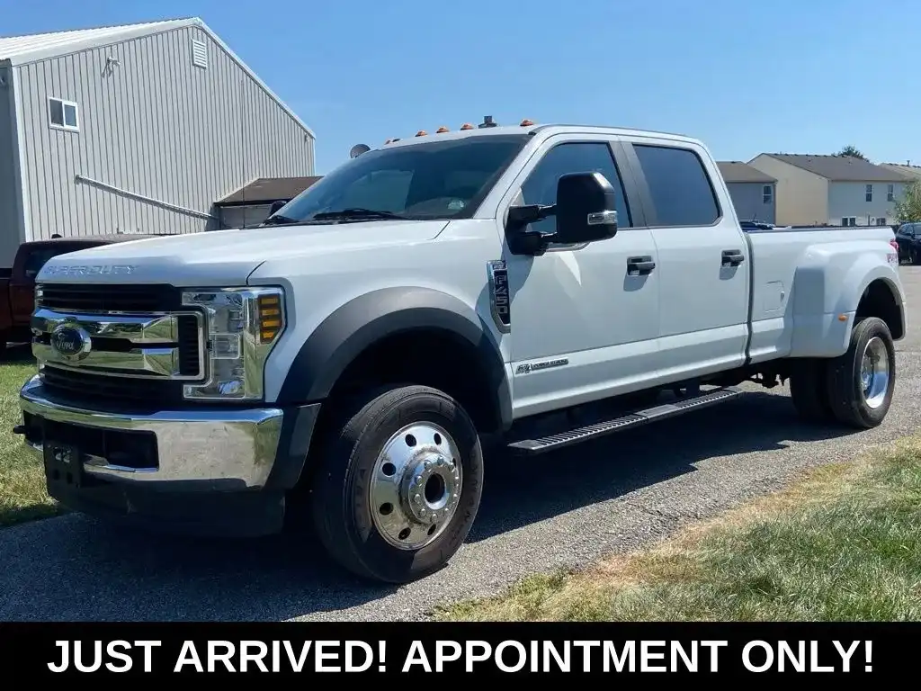 2019 Ford F-450 XL 4WD Crew Cab DRW 8' Box's photo
