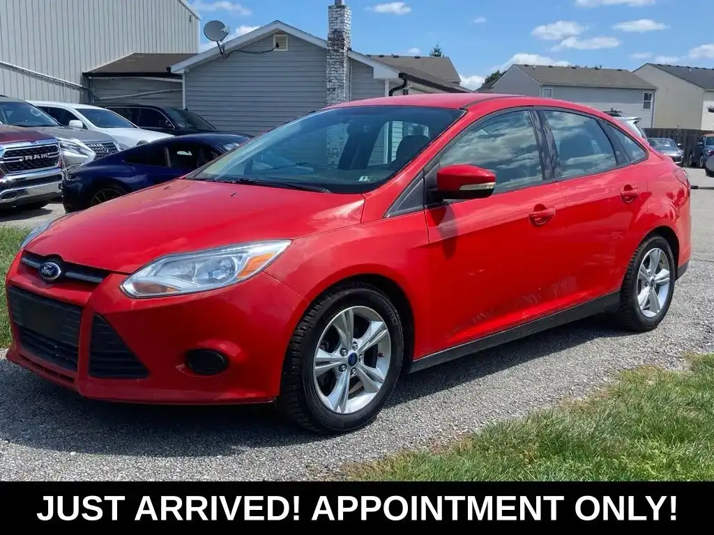 2014 Ford Focus SE Sedan's photo