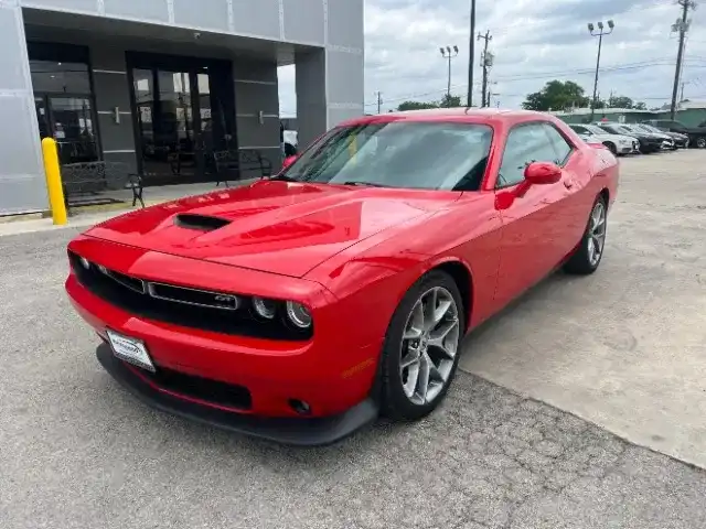 2022 Dodge Challenger GT Auto's photo