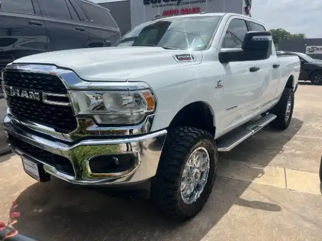 2024 RAM 2500 Big Horn 4X4 Crew Cab SWB's photo