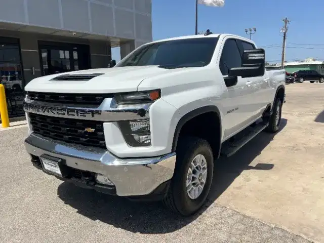 2020 Chevrolet Silverado HD LT 4WD Crew Cab Standard Box's photo
