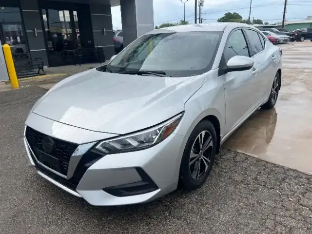 2023 Nissan Sentra SV CVT's photo