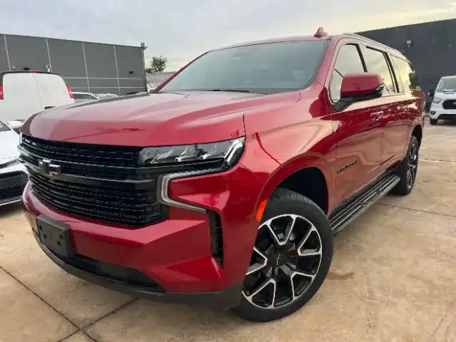 2024 Chevrolet Suburban RST 4WD 1500's photo
