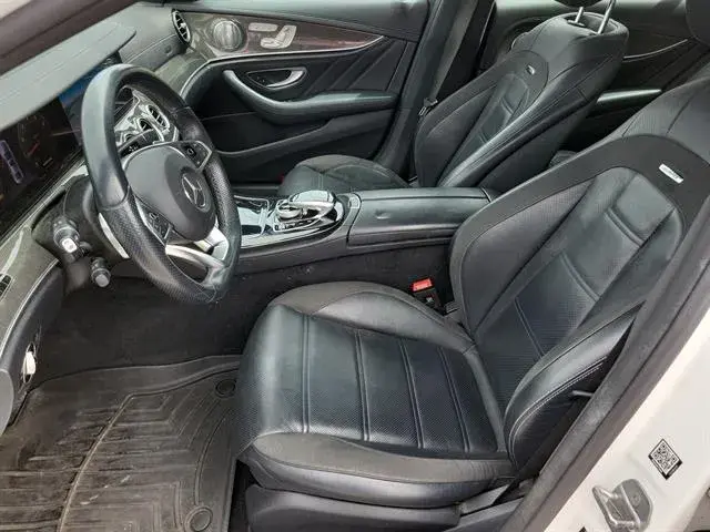 2017 Mercedes-Benz E-Class AMG E43 photo 3