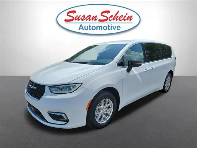 2025 Chrysler Pacifica Select photo 1