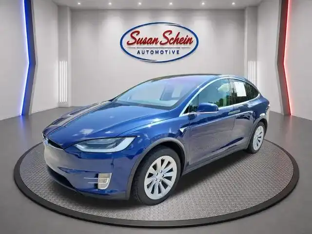 2017 Tesla Model X 90D's photo