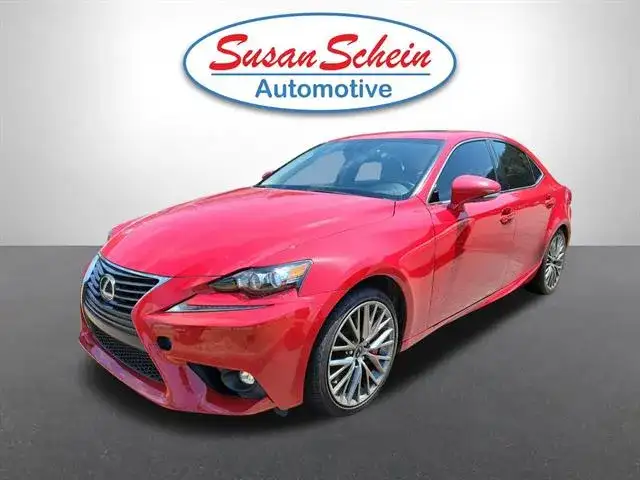 2016 Lexus IS 350 200t's photo