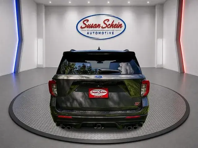 2020 Ford Explorer ST 4WD photo 5