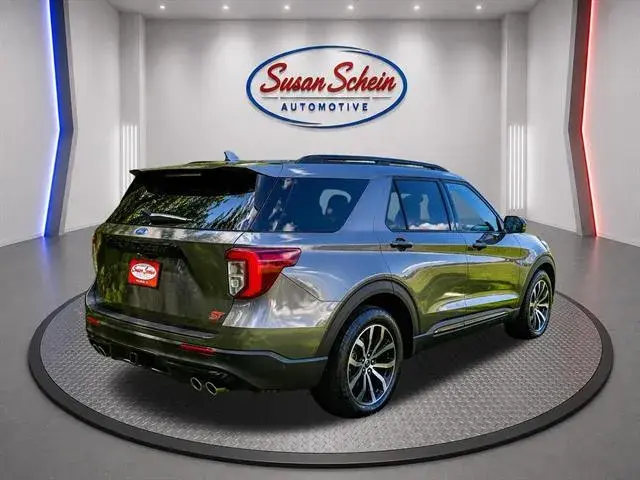 2020 Ford Explorer ST 4WD photo 4
