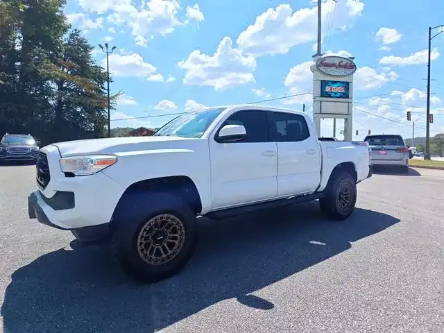2019 Toyota Tacoma SR Double Cab 4WD V6 Auto Short Bed's photo