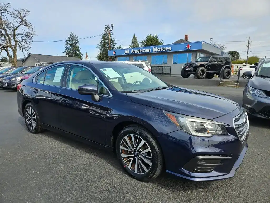 2018 Subaru Legacy 2.5i Premium's photo