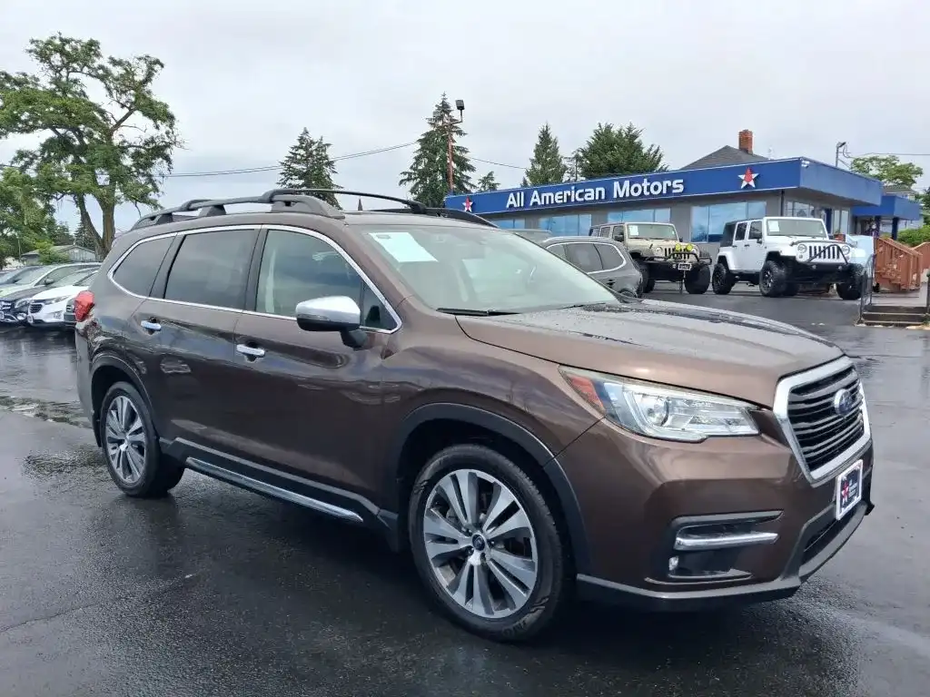 2019 Subaru Ascent Touring's photo