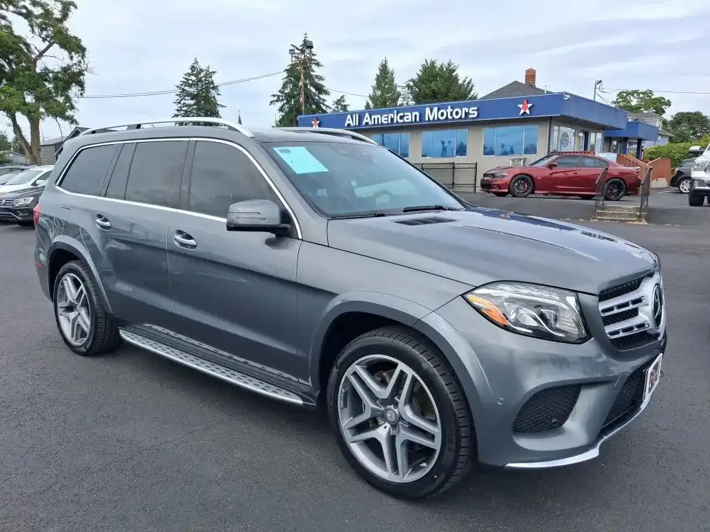 2017 Mercedes-Benz GLS GLS550's photo