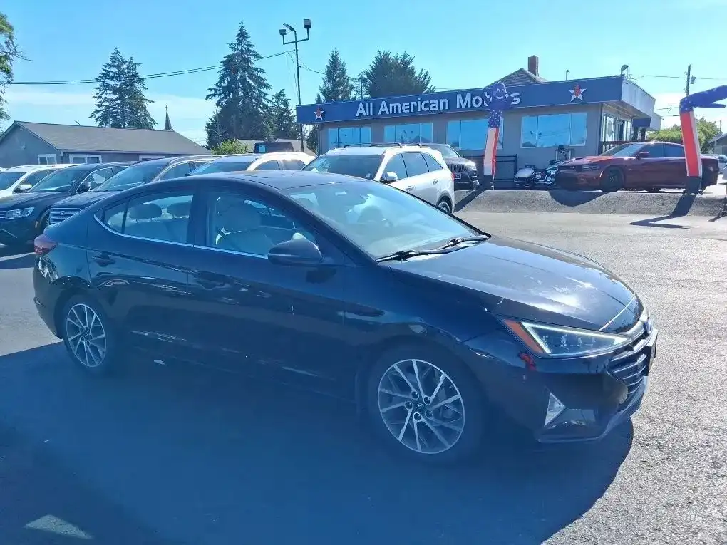 2020 Hyundai Elantra 2.0 Limited A/T's photo
