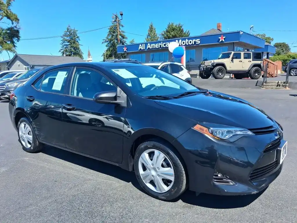 2019 Toyota Corolla LE AT's photo