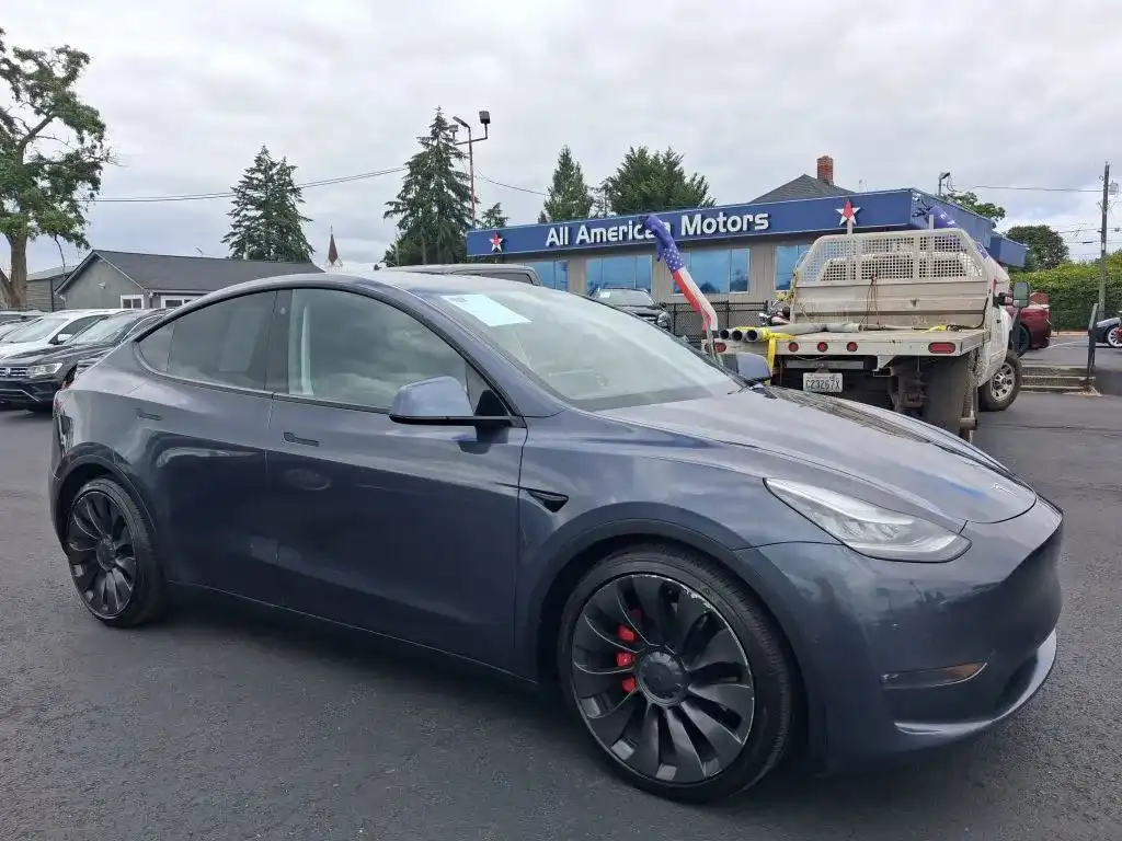 2020 Tesla Model Y Performance Dual Motor All-Wheel Drive's photo