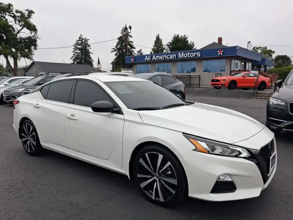 2022 Nissan Altima 2.5 SR's photo