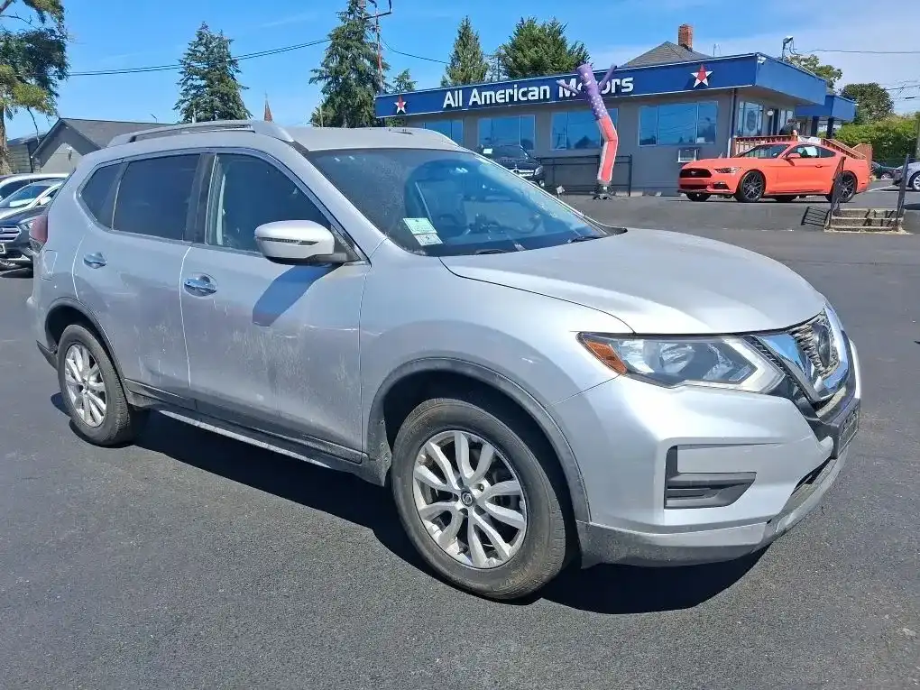 2018 Nissan Rogue SV AWD's photo