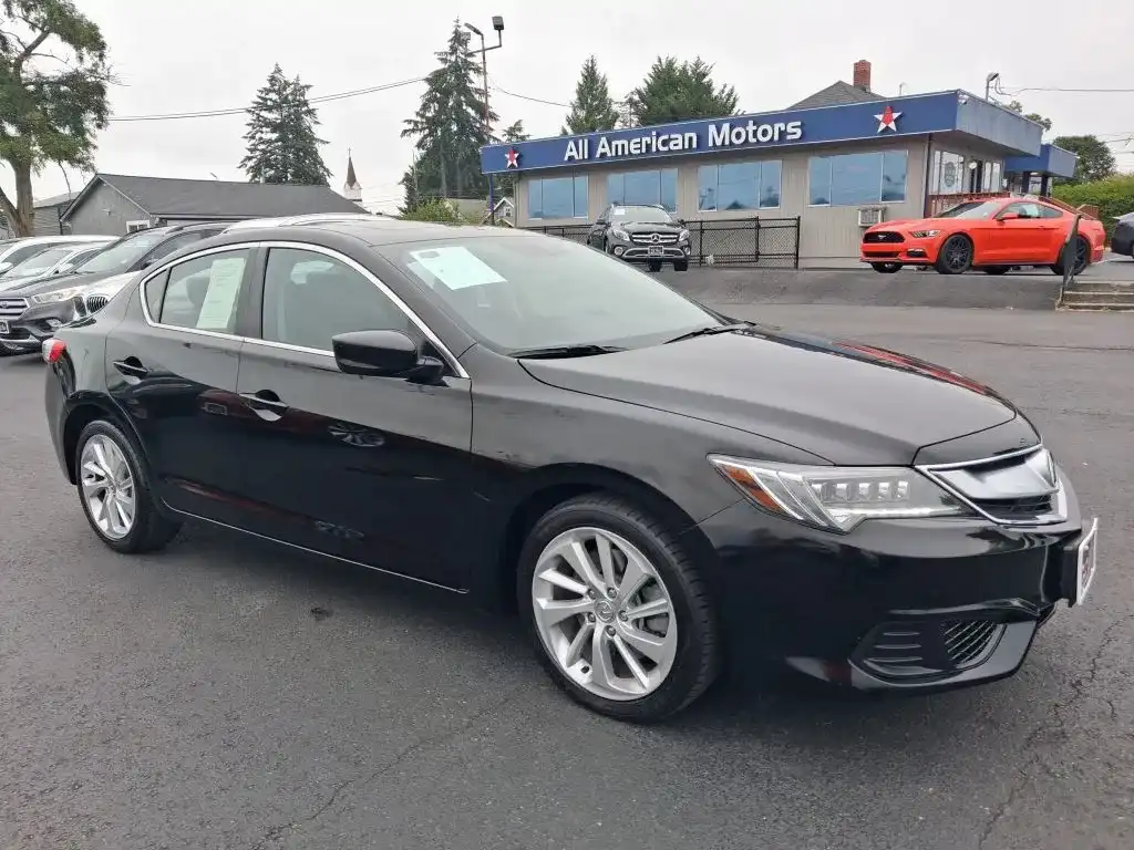2017 Acura ILX Premium's photo