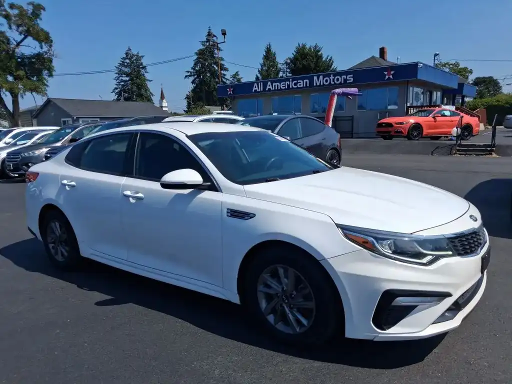 2020 Kia Optima LX AT's photo