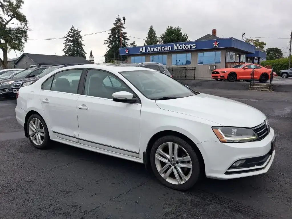 2017 Volkswagen Jetta 1.8T SEL Auto's photo