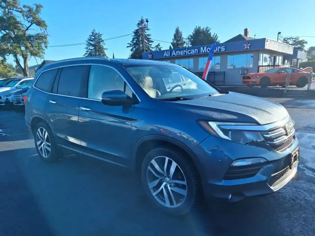 2016 Honda Pilot Elite 4WD's photo