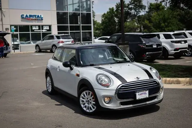 2016 MINI Cooper Base photo 3