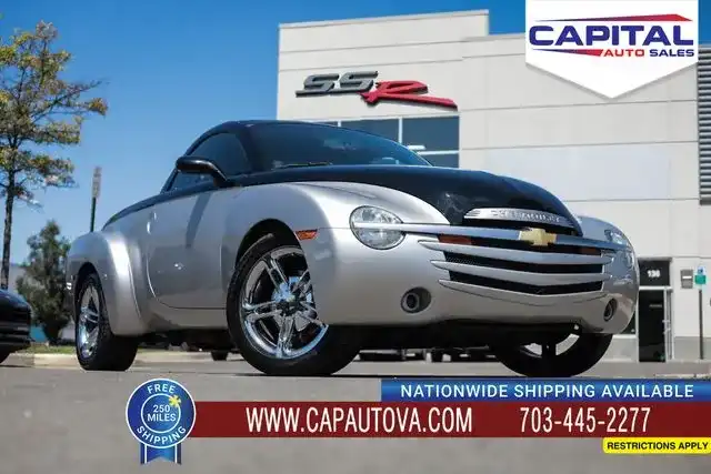 2005 Chevrolet SSR LS's photo