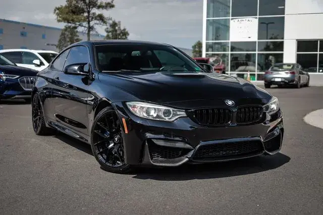 2015 BMW M4 Base photo 5