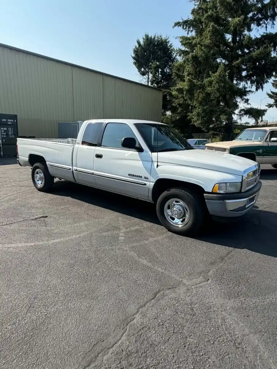 1998 Dodge Ram 1500 2500 QUAD CAB SWB's photo