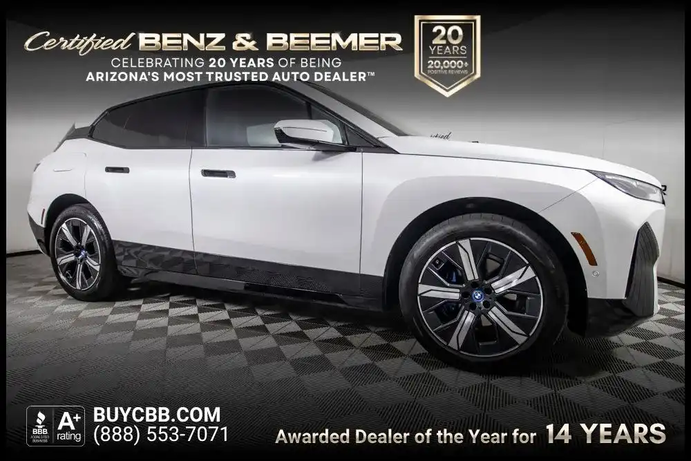 2023 BMW iX xDrive50's photo
