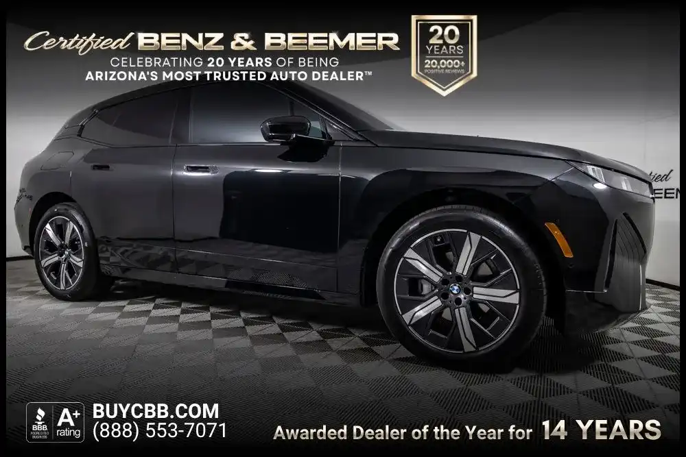 2026 BMW iX xDrive45's photo