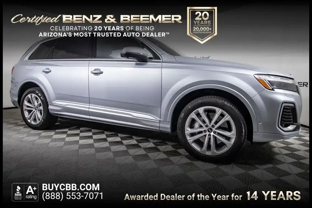 2025 Audi Q7 45 Premium quattro Tiptronic's photo